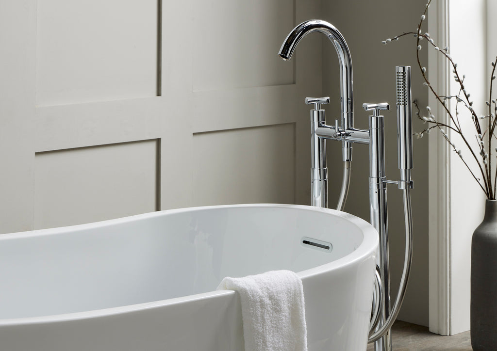 Marilyn by Classical Baths Single Ended Slipper 1680 x 730 x 800mm Gloss White or Paintd Finish